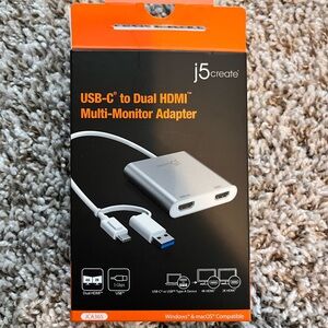 Silver USB-C to Dual HDMI Multi-Monitor Adapter